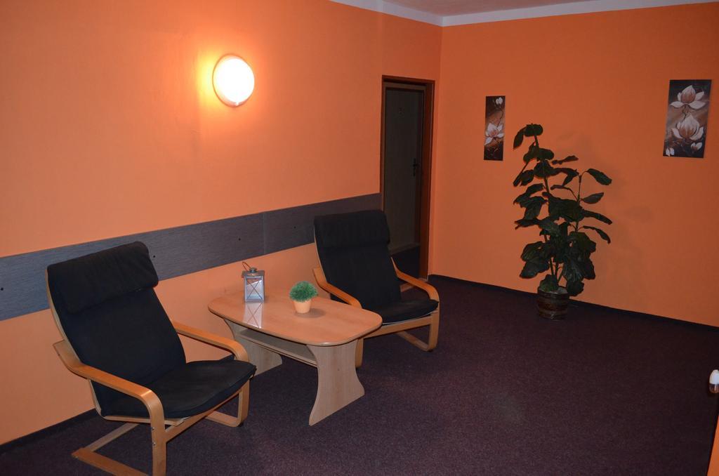 Motorest Penzion Na Bojisti Chlumec  Habitación foto